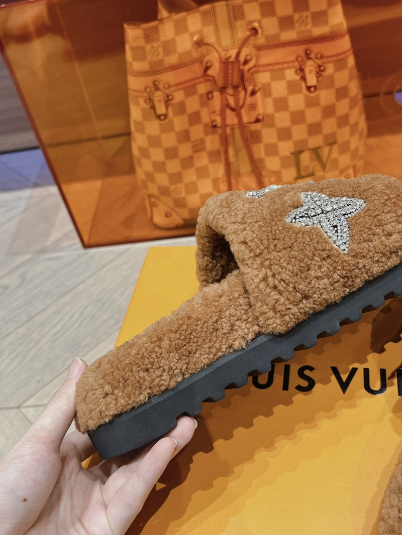 Louis Vuitton Slippers